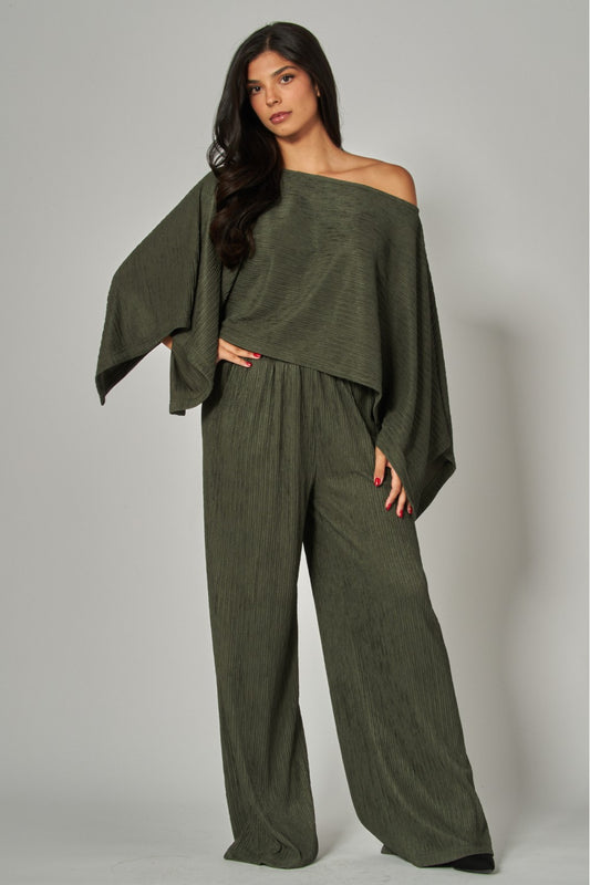 LEISURELY LUXE PANTS SET IN OLIVE