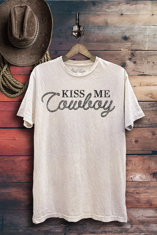 Kiss Me Cowboy Western Graphic T-Shirt