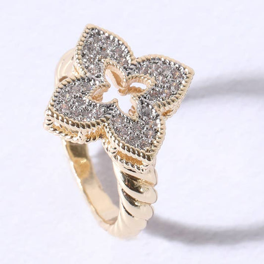 Floral Clover CZ 18K Gold Band Ring